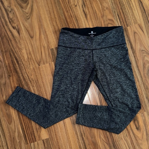 Tuff Athletics Leggings - Picture 1 of 4